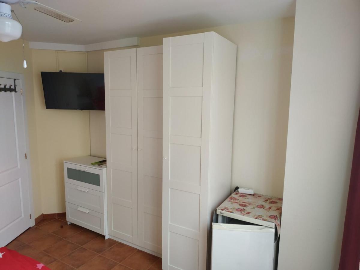 Habitacion Con Refrigerador Propio Cerca Del Aeropuerto San Isidro  Exterior foto